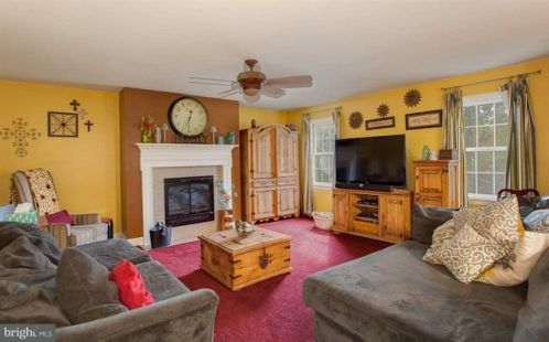 156 Blue Jay Way, Hummelstown, PA 17036-8848