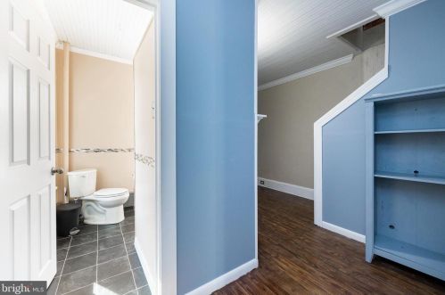 321 Howard St, Pottstown PA 19464-6701 exterior