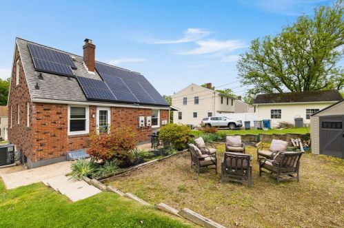 236 Maryland Dr, Glenshaw PA  15116-1724 exterior