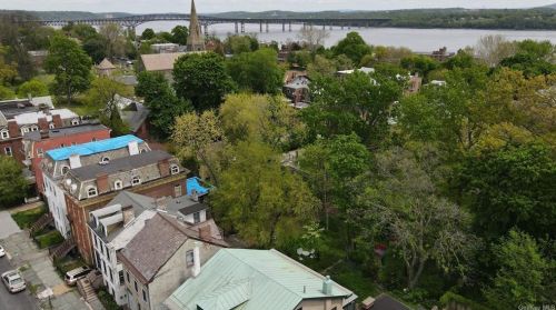 282 Liberty St, Newburgh NY  12550-4623 exterior
