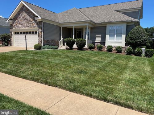 13768 Charismatic Way, Gainesville, VA 20155-3122