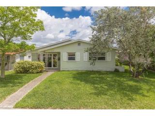 635 Crescent Dr, Hollywood, FL 33021-7503