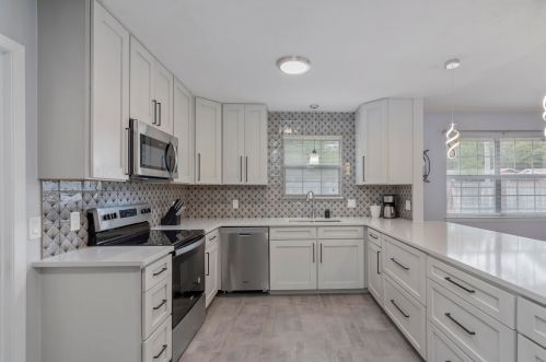 88 9th St, Shalimar FL  32579-1431 exterior