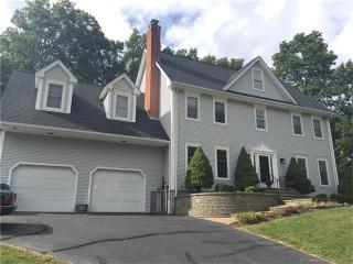 131 Jacqueline Dr, Manchester, CT 06040-7071