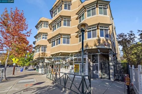 2615 Telegraph Ave, Berkeley CA  94704-3329 exterior