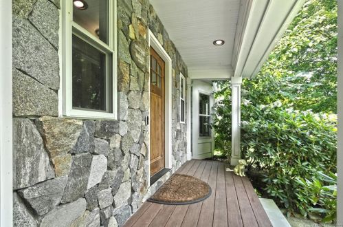 151 Platt Ln, Milford, CT 06461-2057