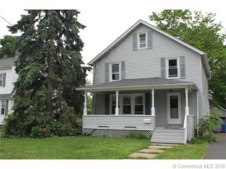24 Strong St, Manchester, CT 06042-3110