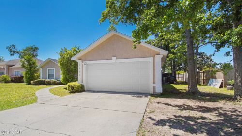 1504 New Hampshire Ave, Lynn Haven, FL 32444-3526
