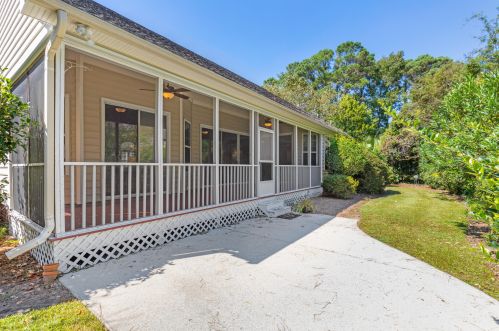 1305 Royal Links Dr, Mount Pleasant SC  29466-6960 exterior