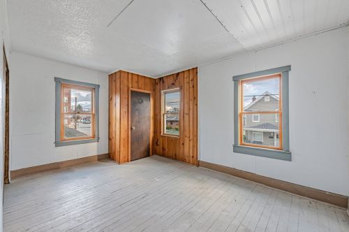 13 Monroe St, Latrobe PA  15650-3146 exterior