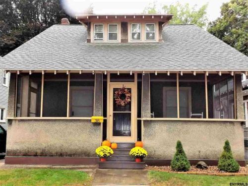 38 Washington Rd, Schenectady, NY 12302-2413
