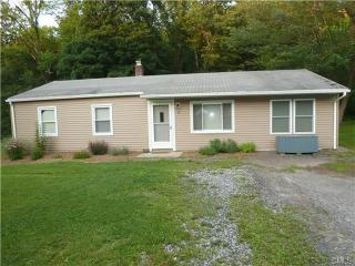 61 Mist Hill Dr, Brookfield Center, CT 06804-1623