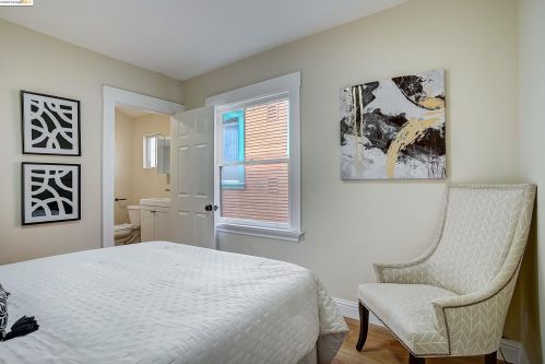 4732 Congress Ave, Oakland CA 94601-5406 exterior