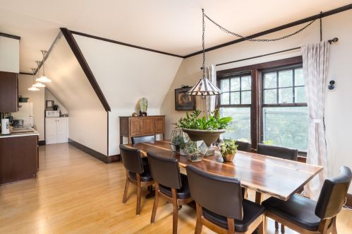 2359 Wahl Ave, Milwaukee WI 53211-3826 exterior