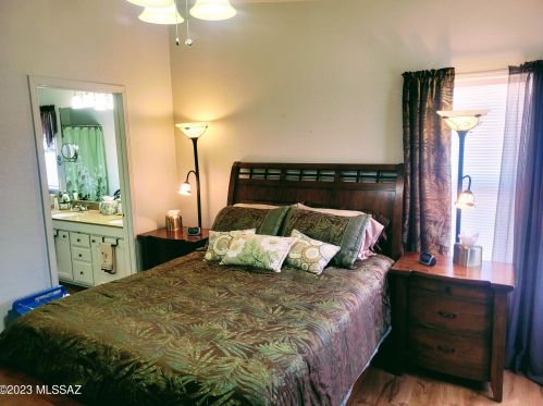 2803 Desert Hawk Pl, Tucson AZ  85713-4388 exterior