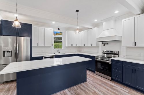 425 Blaine Ave, Canonsburg PA  15317-2107 exterior