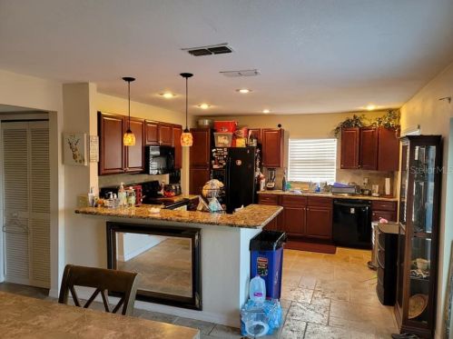 5722 Grand Canyon Dr, Orlando FL  32810-3229 exterior