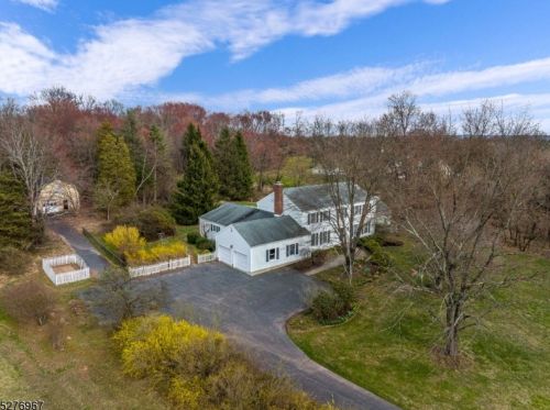 524 Farmersville Rd, Flemington, NJ 08822-7145