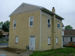26 Francis Dr, Pennsville, NJ 08070-2524