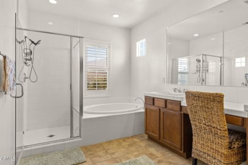 871 Coronado Cir, Santa Paula CA  93060-1666 exterior