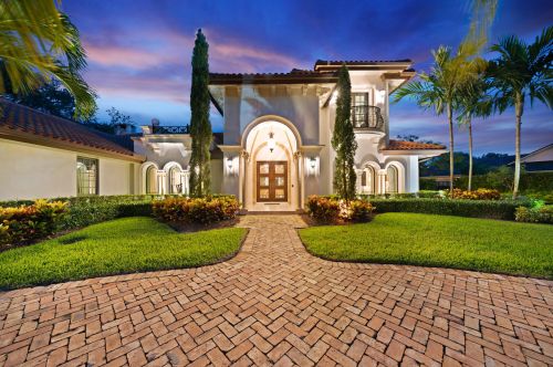 4816 Lake Dr, Boynton Beach, FL 33436-5911