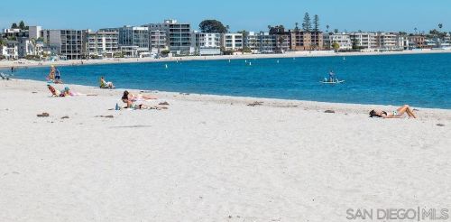 1159 Pacific Beach Dr, San Diego CA  92109-5149 exterior