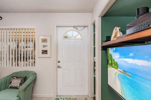 4995 Curlew Dr, Saint James City FL  33956-2826 exterior