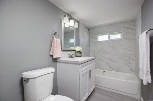 4762 Castle Ave, San Diego CA  92105-2913 exterior