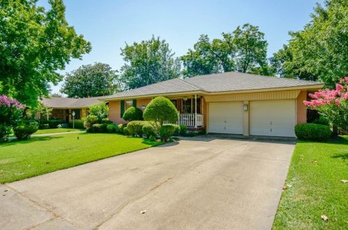 11028 Dunaway Dr, Dallas, TX 75228-2466