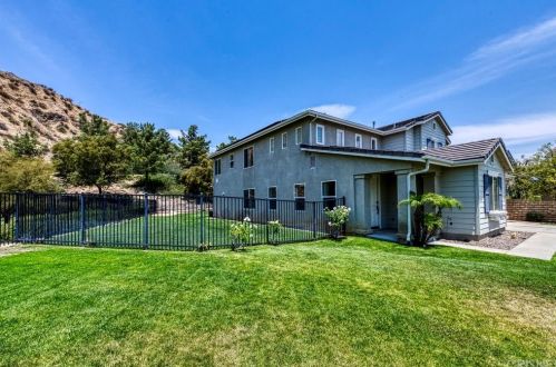 28099 Bridlewood Dr, Santa Clarita, CA 91384-4534