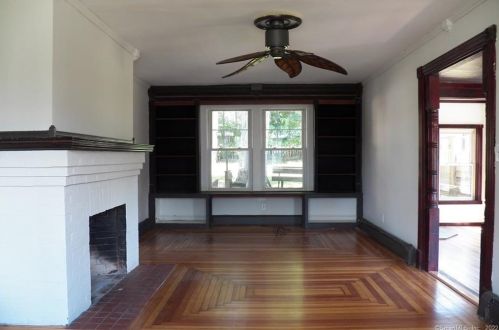787 Broad St, Meriden, CT 06450-4301