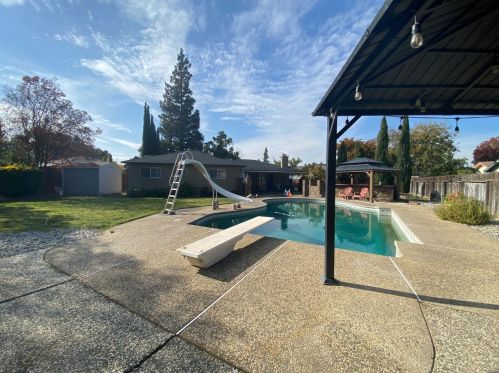 1609 Marty Ct, Modesto CA  95350-0514 exterior