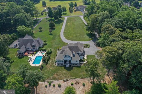30600 Cypress Ln, Laurel DE  19956-3512 exterior