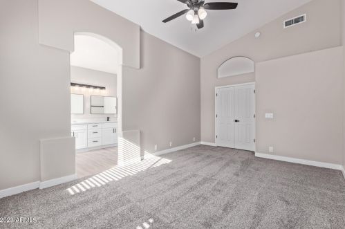 1722 Gilmore Cir, Mesa AZ 85206-3855 exterior