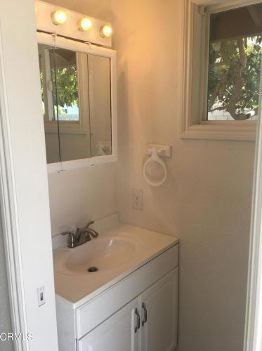 359 Occidental Dr, Oxnard CA  93036-2435 exterior