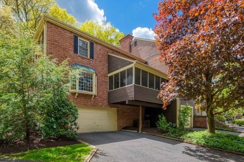 102 Saybrook Hbr, Bradfordwoods, PA 15015-1318