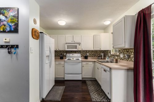 306 Preswicke Ml, Blacklick OH  43004-8462 exterior