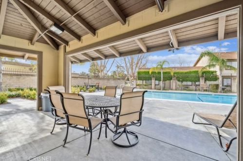 2955 Kelp Ln, Oxnard CA 93035-1623 exterior