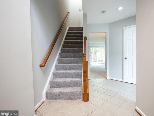 14335 Madrigal Dr, Woodbridge VA  22193-7908 exterior