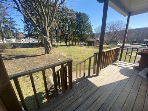 1511 High St, Bradenville, PA 15620-1026