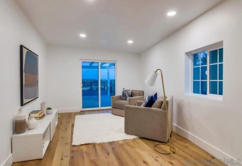 5057 September St, San Diego CA  92110-1222 exterior