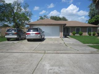 4056 Windmere St, Harvey, LA 70058-2236