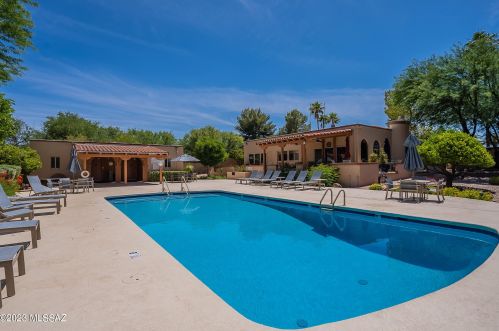 7204 Camino Vecino, Tucson AZ 85715-3418 exterior