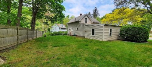 66 Harrison St, Putnam, CT 06260-1245