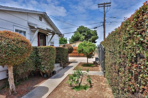 230 30th St, National City, CA 91950-7306