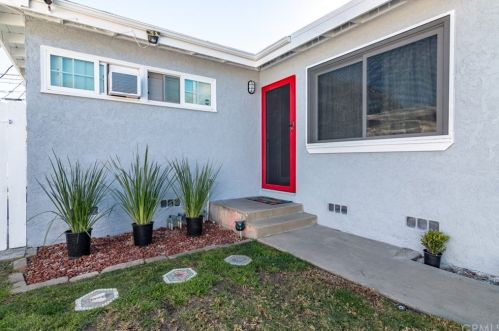 1724 248th St, Lomita, CA 90717-1333