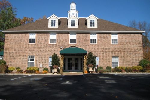 1413 Richmond Rd, West Milford Lakes, NJ 07480-5105
