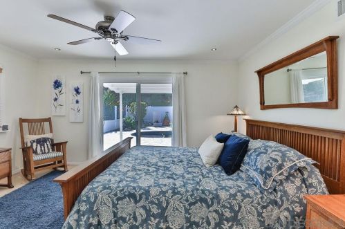 3924 Southview Dr, San Diego CA 92117-5347 exterior