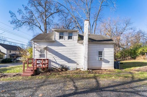 113 Mill Rd, Norristown PA  19401-1816 exterior