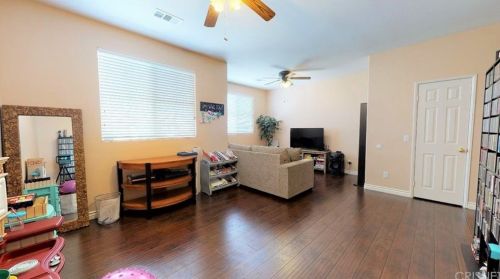 5804 Spice St, Lancaster, CA 93536-2347